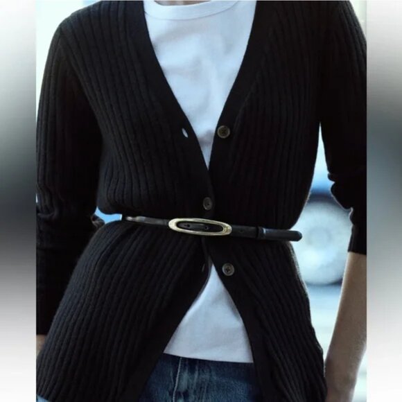 Zara Fine Leather Belt With Oval Metal Buckle